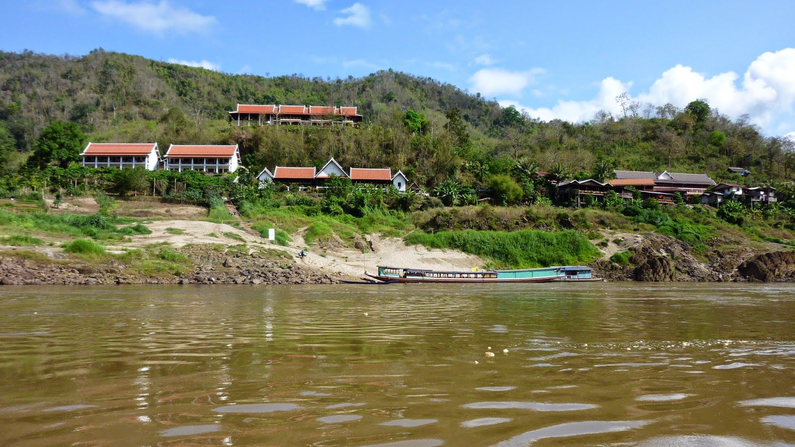 Luang Prabang & Vientaine Along Mekong River 6 Days