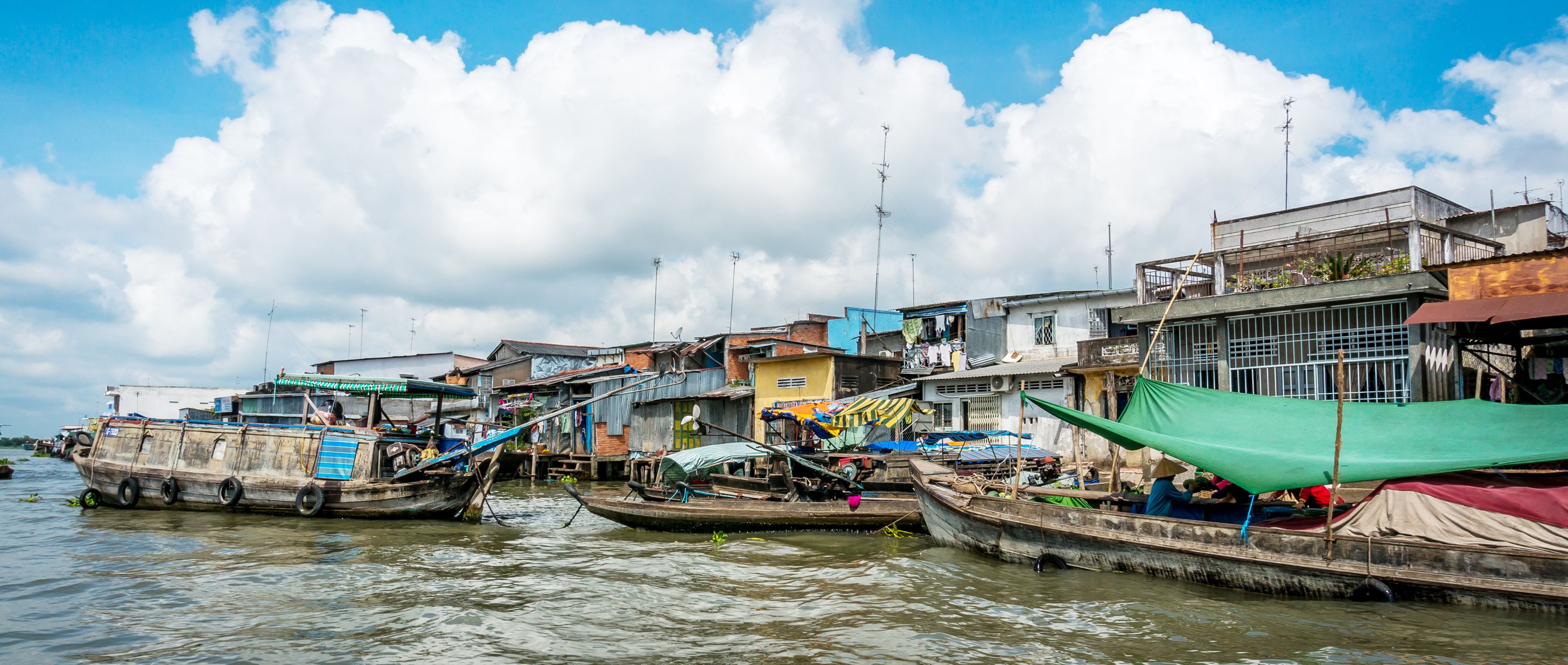Cai Be floating market