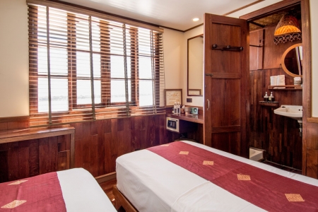 Vat Phou Downstream cruise 3 Days
