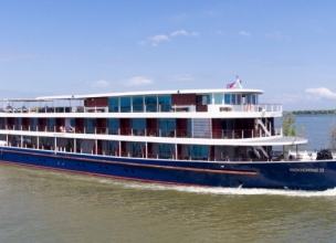 river cruise cambodia